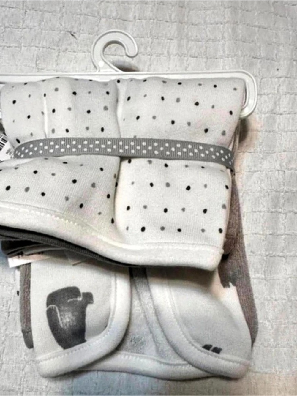 Carter's 6-Piece Polka Dot White & Gray washcloths 9”x9” NWT